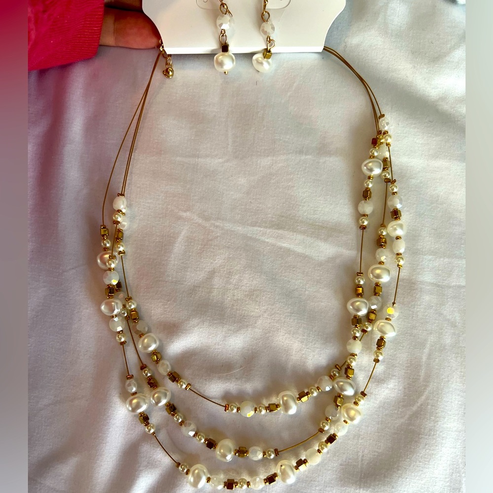 Charming Charlie necklace/earring set